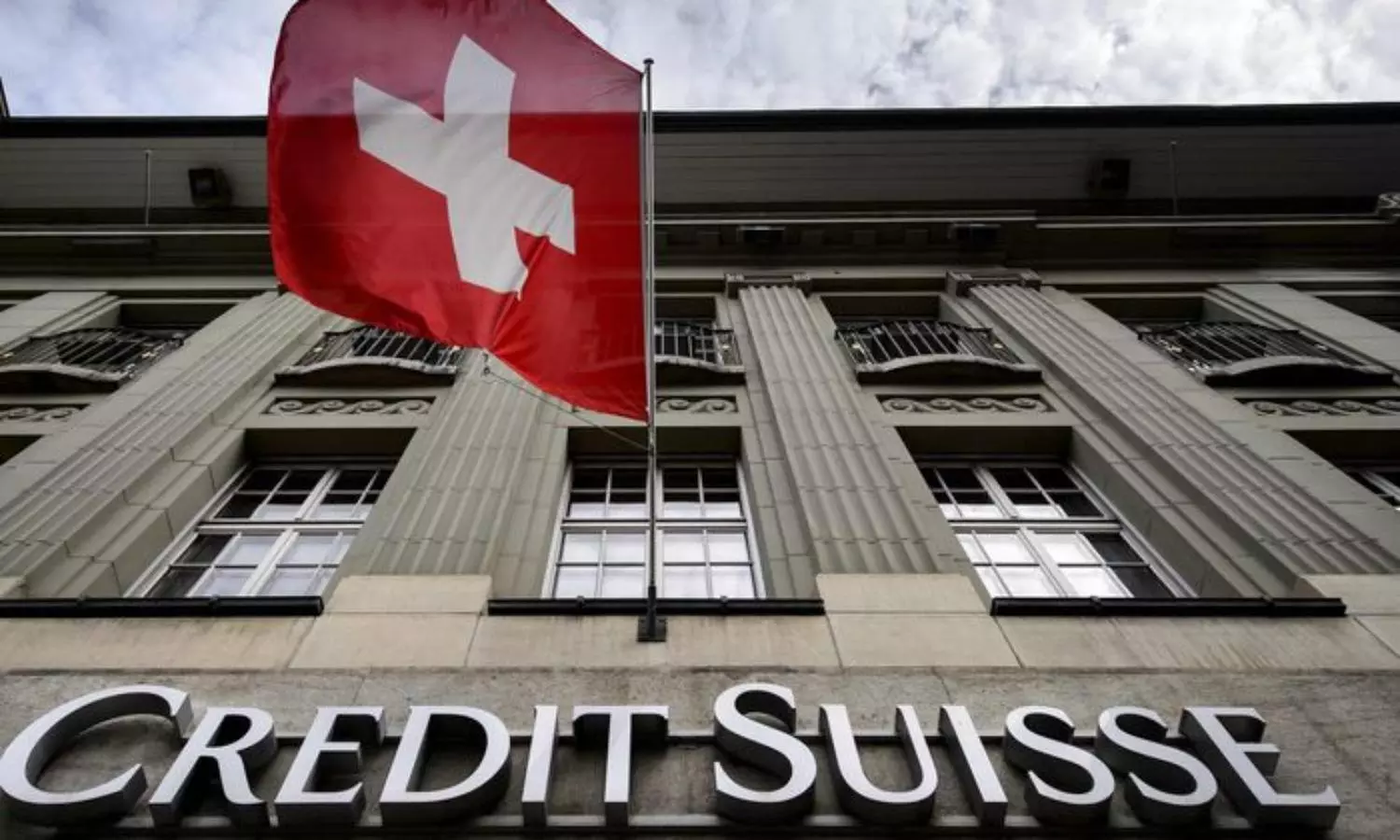 Asian stock markets fall amidst global banking concerns