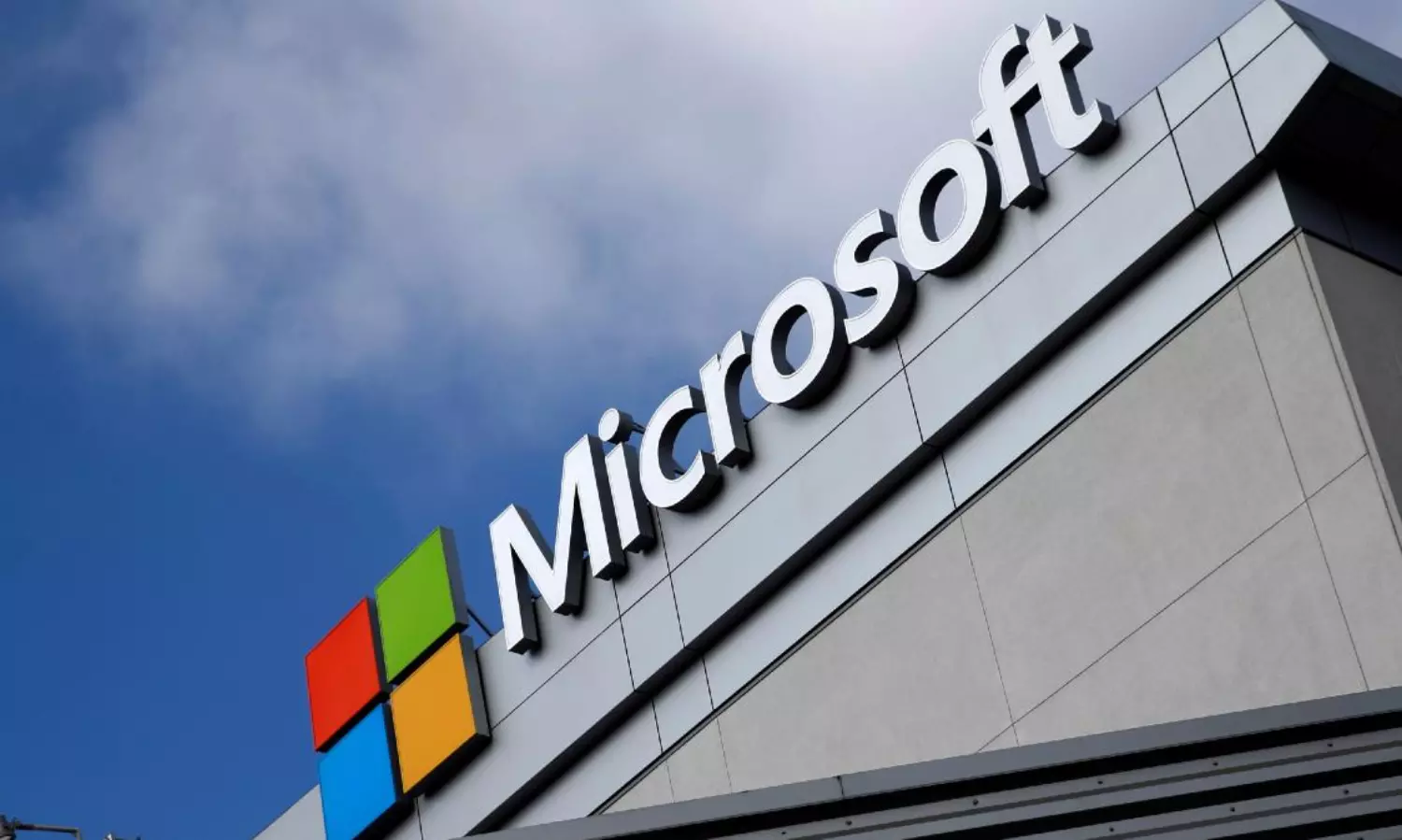 Microsoft to build its own mobile games store to compete Apple, Google