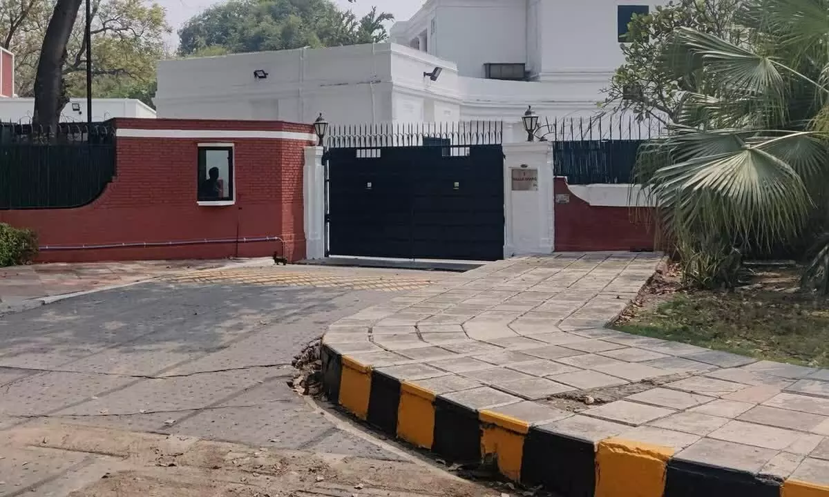Security barricades outside British High Commission & British High Commissioner’s residence removed