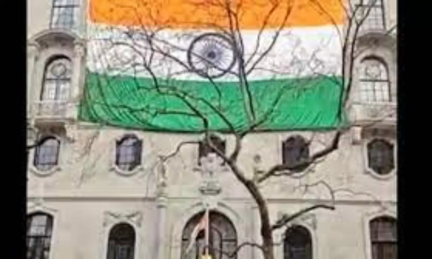 Bigger flag appears on Indian mission building as pro-Khalistanists protest