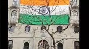 Bigger flag appears on Indian mission building as pro-Khalistanists protest