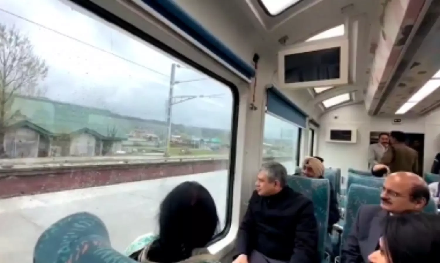 Ashwini Vaishnaw states rail link between Jammu, Srinagar to open by year-end