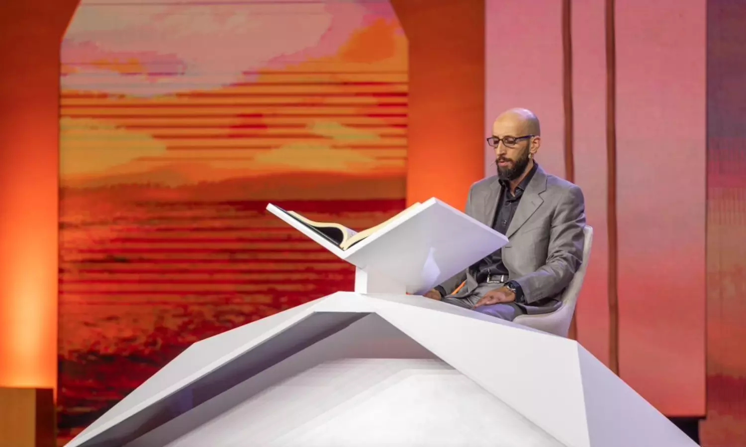 American flies to Riyadh to take part in Saudis Otr Elkalam