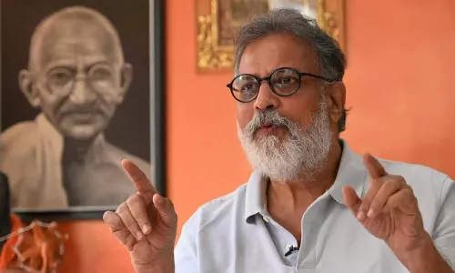 Tushar Gandhi rubbishes Lieutenant Governors claim about Mahatma Gandhis education