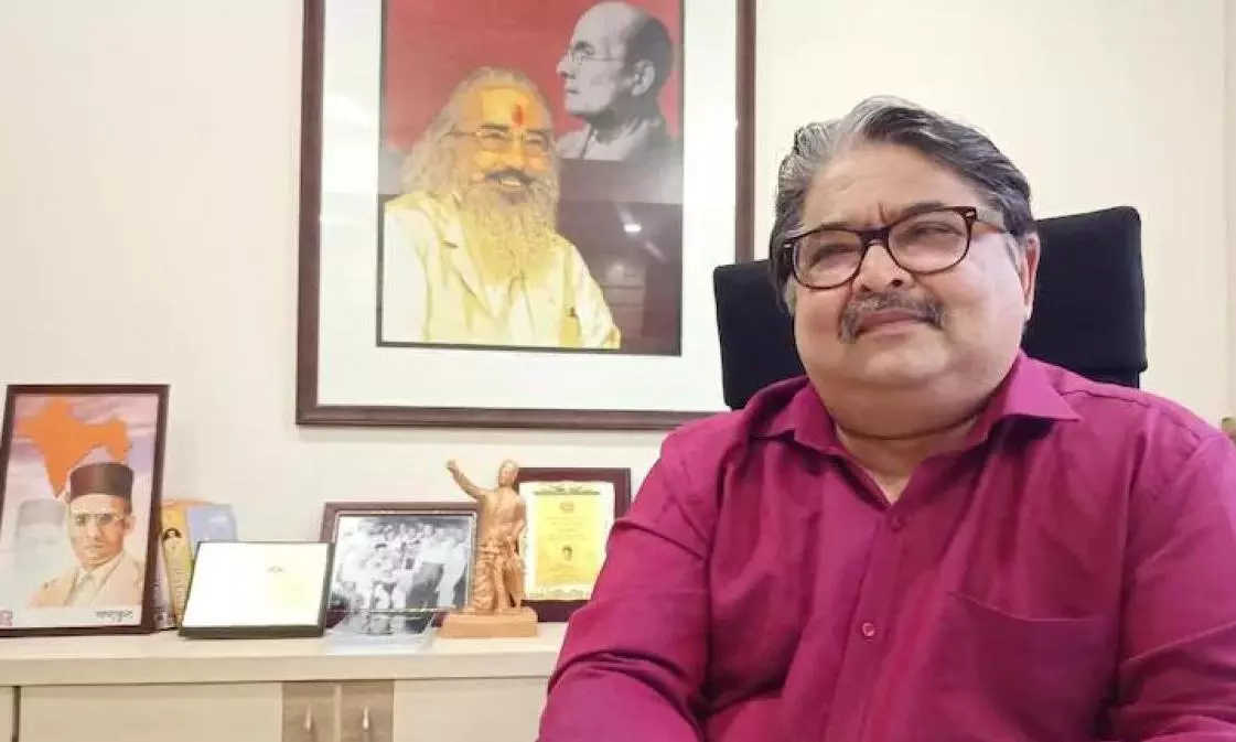 Savarkars grandson challenges Rahul Gandhi to produce evidence of Savarkars apology