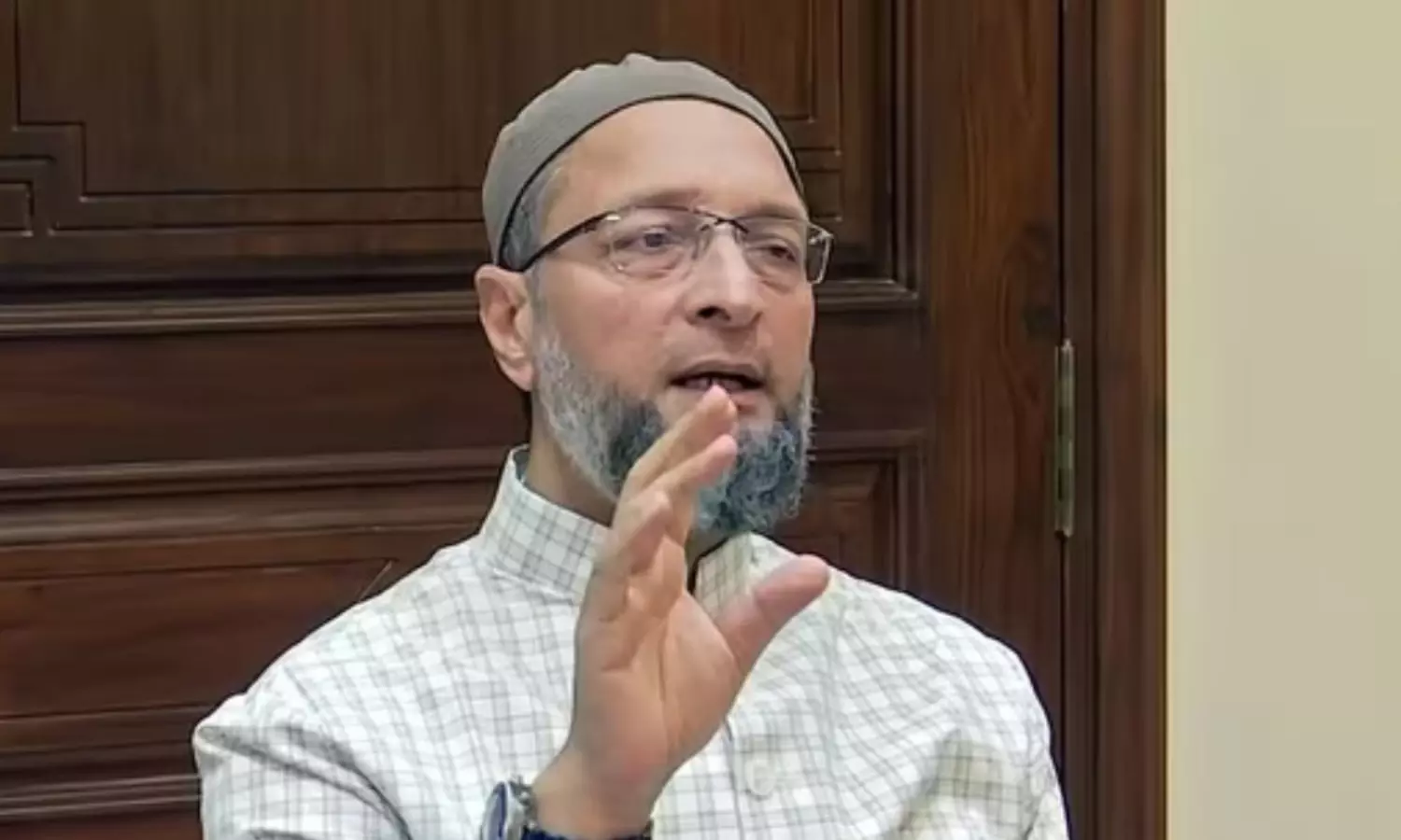 Owaisi mocks BJP saying Govt erasing Mughals past, China erasing Indias present