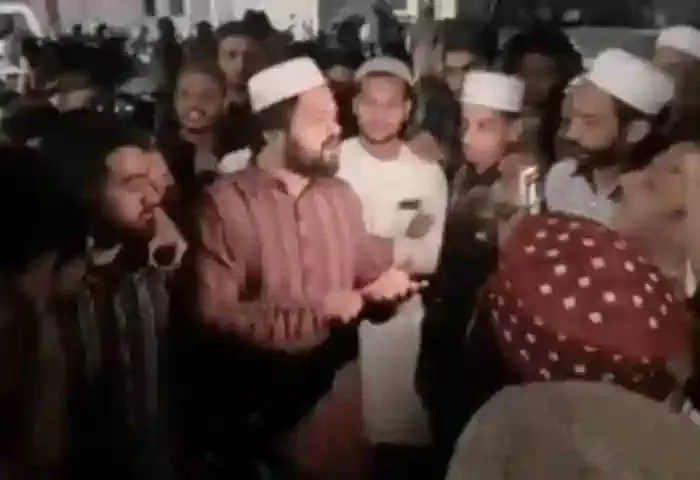 Hindutva mob assaults Muslims offering namaz in Uttarakhand’s Haldwani, beats up Imam