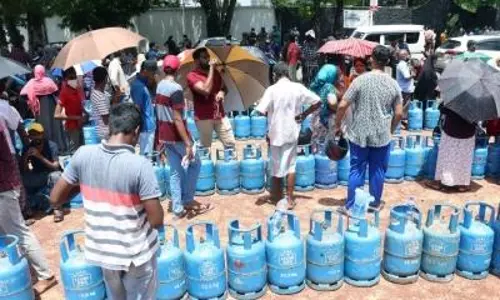 Sri Lankas economy to shrink 4 per cent in 2023: World Bank