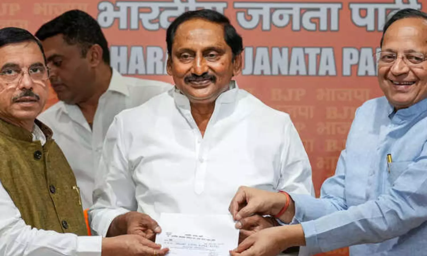 Kiran Kumar Reddy, ex-Andhra CM quits Congress; joins BJP