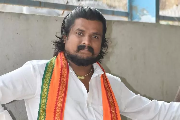 Hindutva extremist Puneeth Kerehalli charged for assaulting a man with stun gun in Karnataka