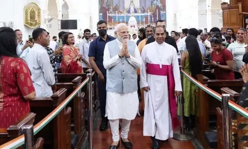 PM Modi visits Sacred Heart Cathedral Church in Delhi on Easter
