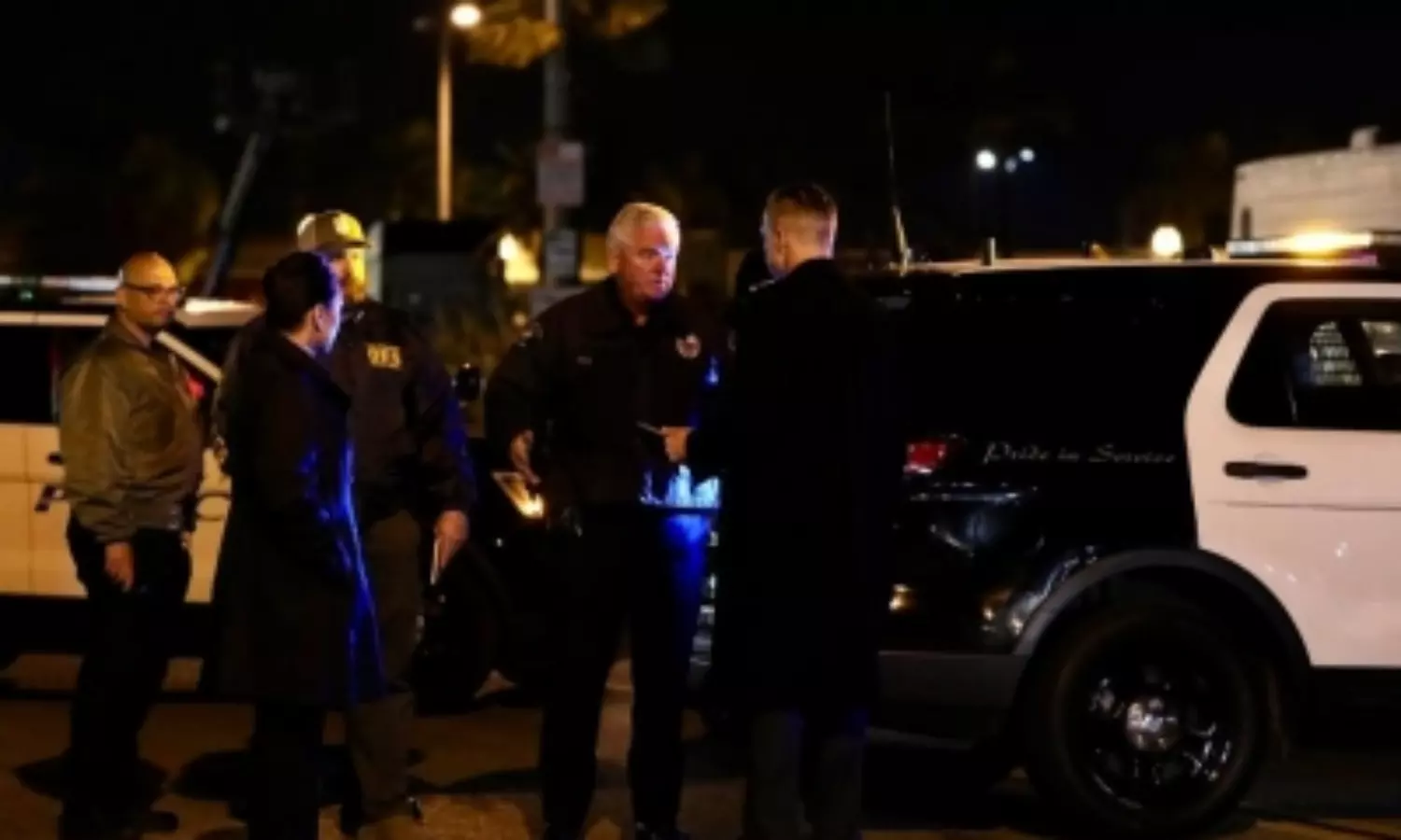 Gunman live streams attack; kills 5 people in US bank shooting