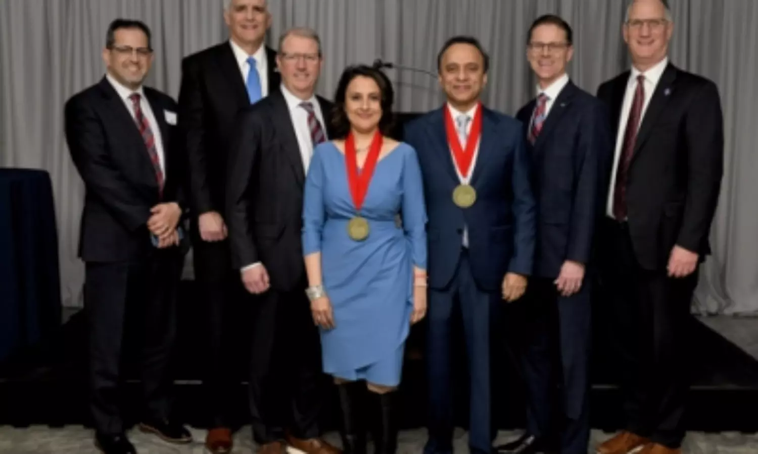 2 Indian-American doctors honoured by Kansas Cancer Center