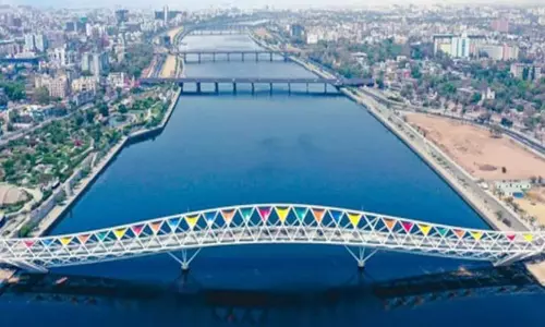 CBI arrested IT official who threw tainted colleague’s phones into Sabarmati River