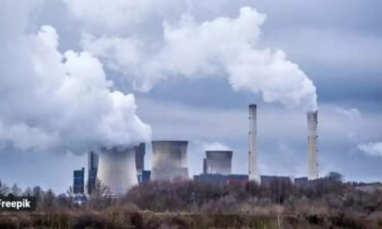 New study finds sleep quality influenced by air pollution, heat