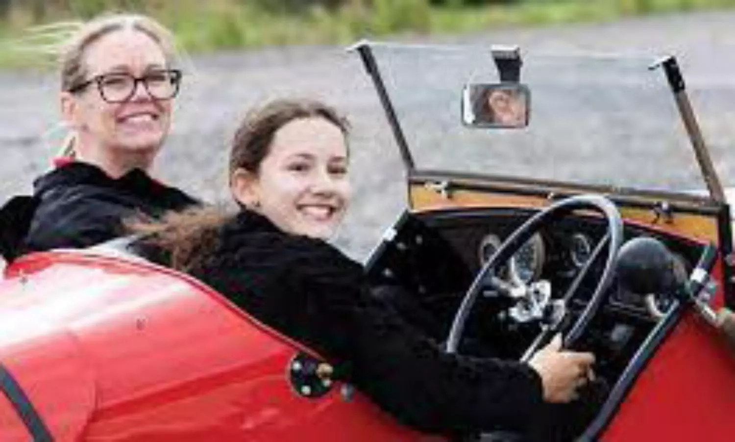 UK will ban drivers under age 25 from giving a lift to their friends