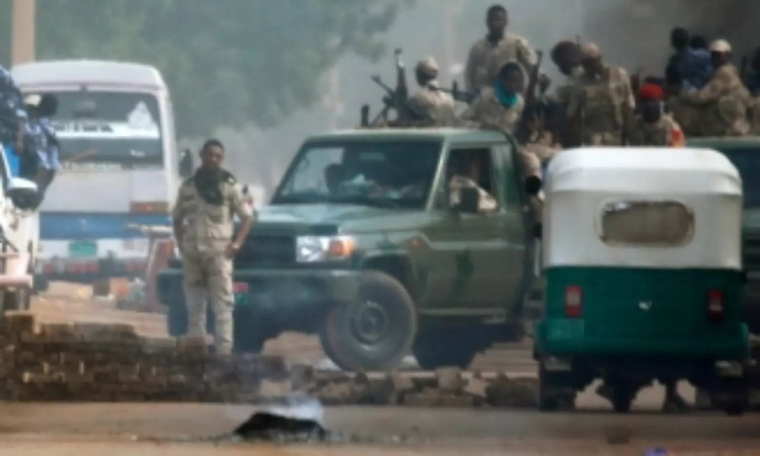 Conflicting groups in Sudan agree to three-day truce extension