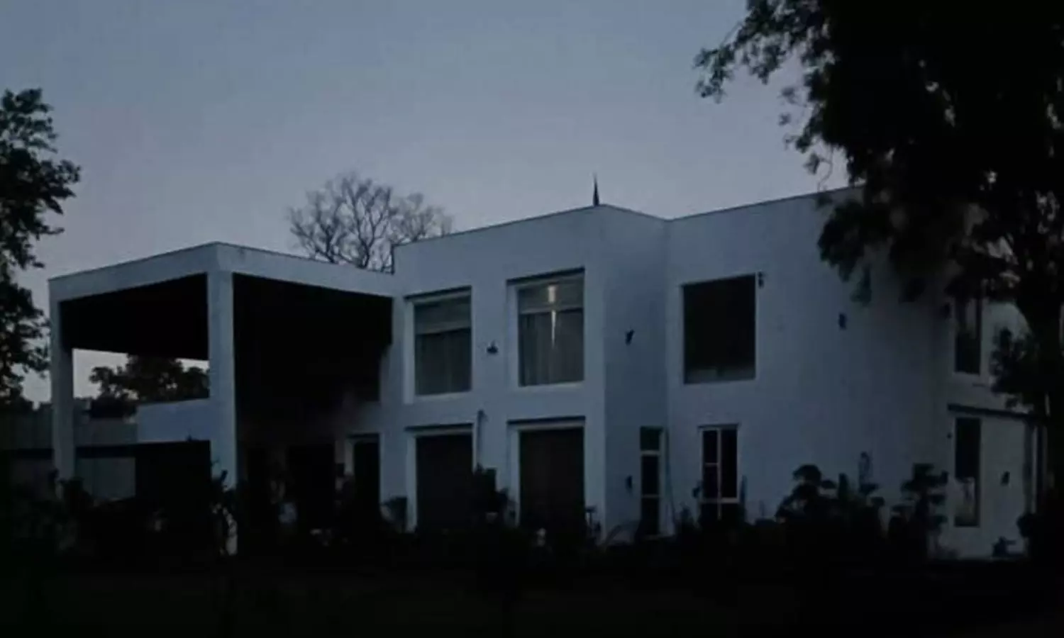 15 th century Delhi monument pulled down to build top official’s bungalow