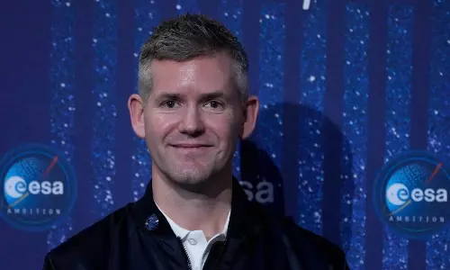 Worlds first para-astronaut makes maiden zero-gravity trip