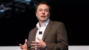 Elon Musk cuts parental leave from 20 weeks to a few days, people react