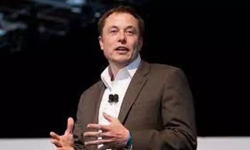 Elon Musk cuts parental leave from 20 weeks to a few days, people react