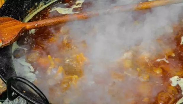 TN College students dies after falling into boiling rasam at wedding TN College students dies after falling into boiling rasam at wedding