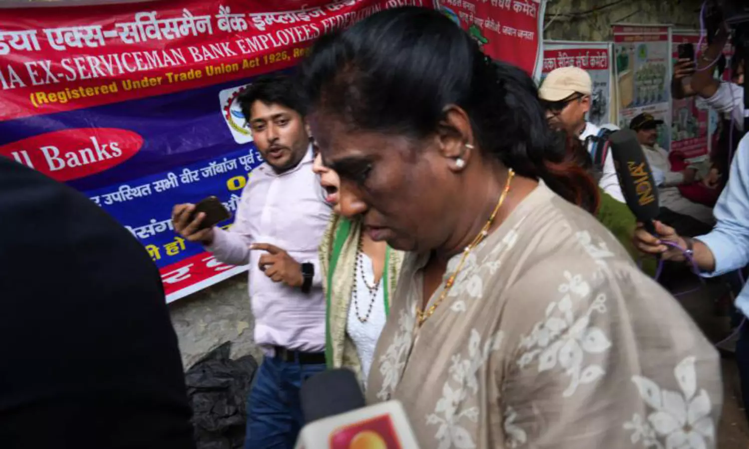 Days after censure, PT Usha meets protesting wrestlers, assures help