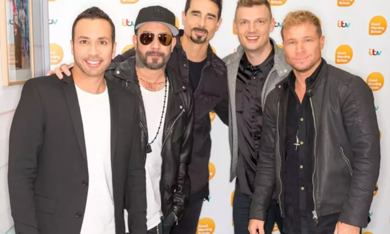 ‘Ikade ikade’, paparazzi scream as Backstreet Boys land in Mumbai for concert