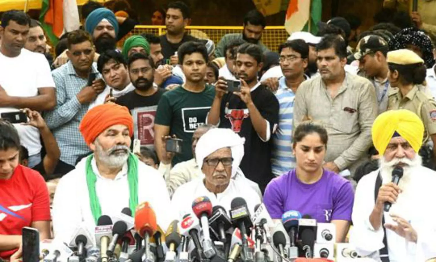 Supporting wrestlers’ protest a ‘mistake’: wrestling body chief tells farmers