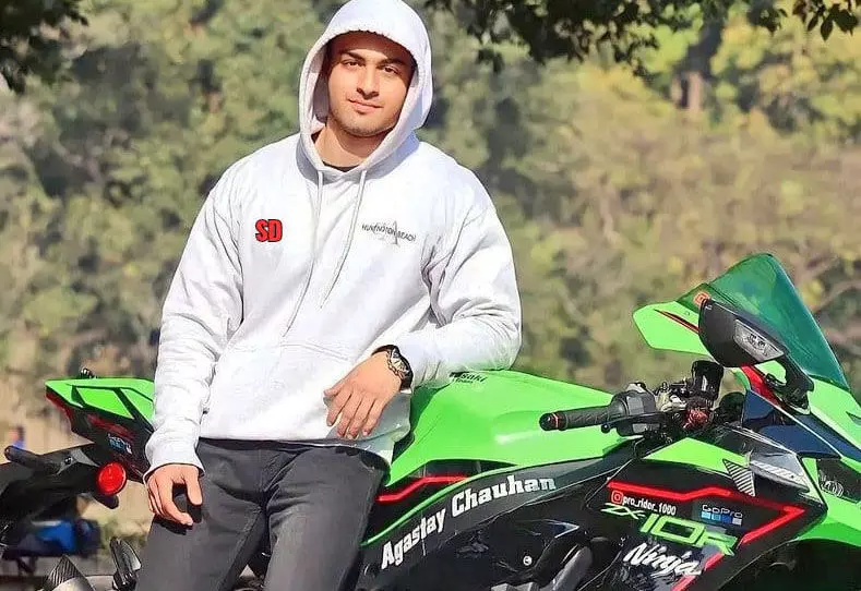 Famous YouTuber dies in crash while racing bike at 294 kmph: police