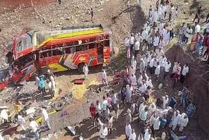Bus falls from bridge leaving 22 dead, more than 20 injured in Khargone, MP