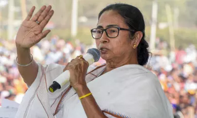 Mamata Banerjee ready to work with Congress, proposes a new solution