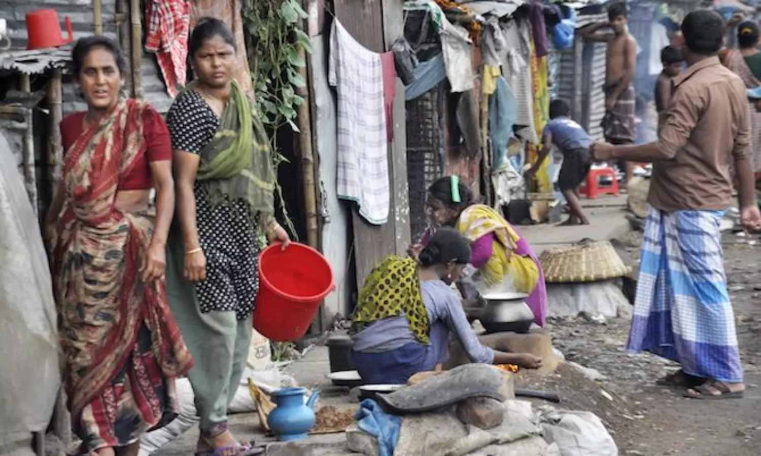 Covid-19 rendered 51% of Bangladeshi poor to poverty in 2022