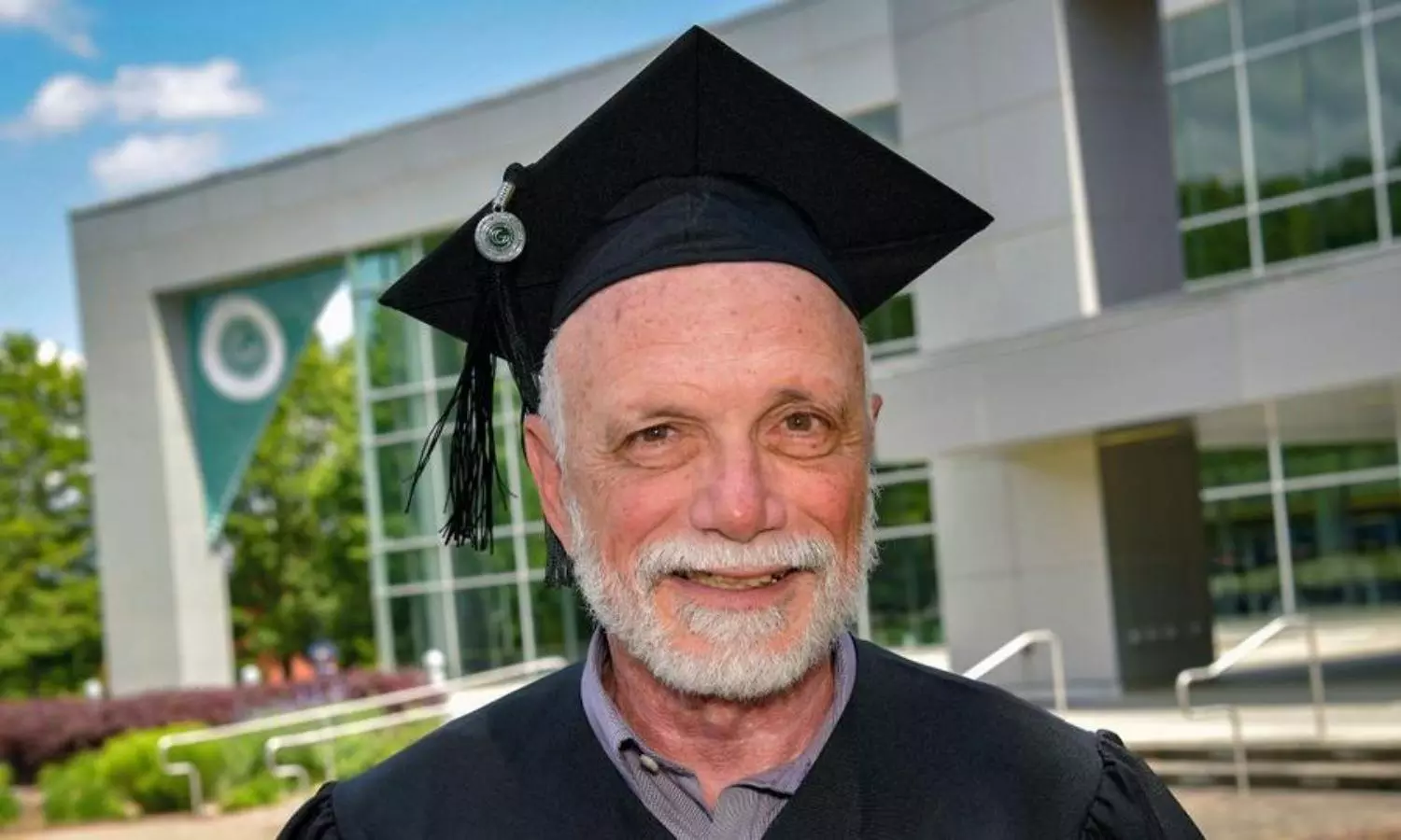 72-year-old man graduates from college, his 98-year-old mom attends ceremony