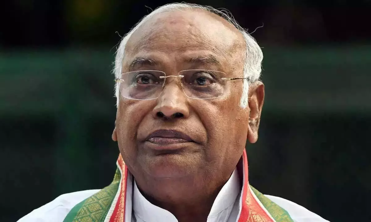 Whenever PM Modi goes to Japan, theres currency ban in India: Kharge