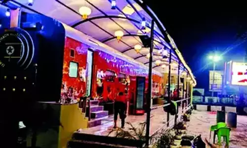 Good food, free wifi- first restaurant on wheels comes up at Varanasi Railway Station