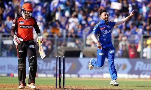 IPL: Mumbai slams Hyderabad for 8-wicket win