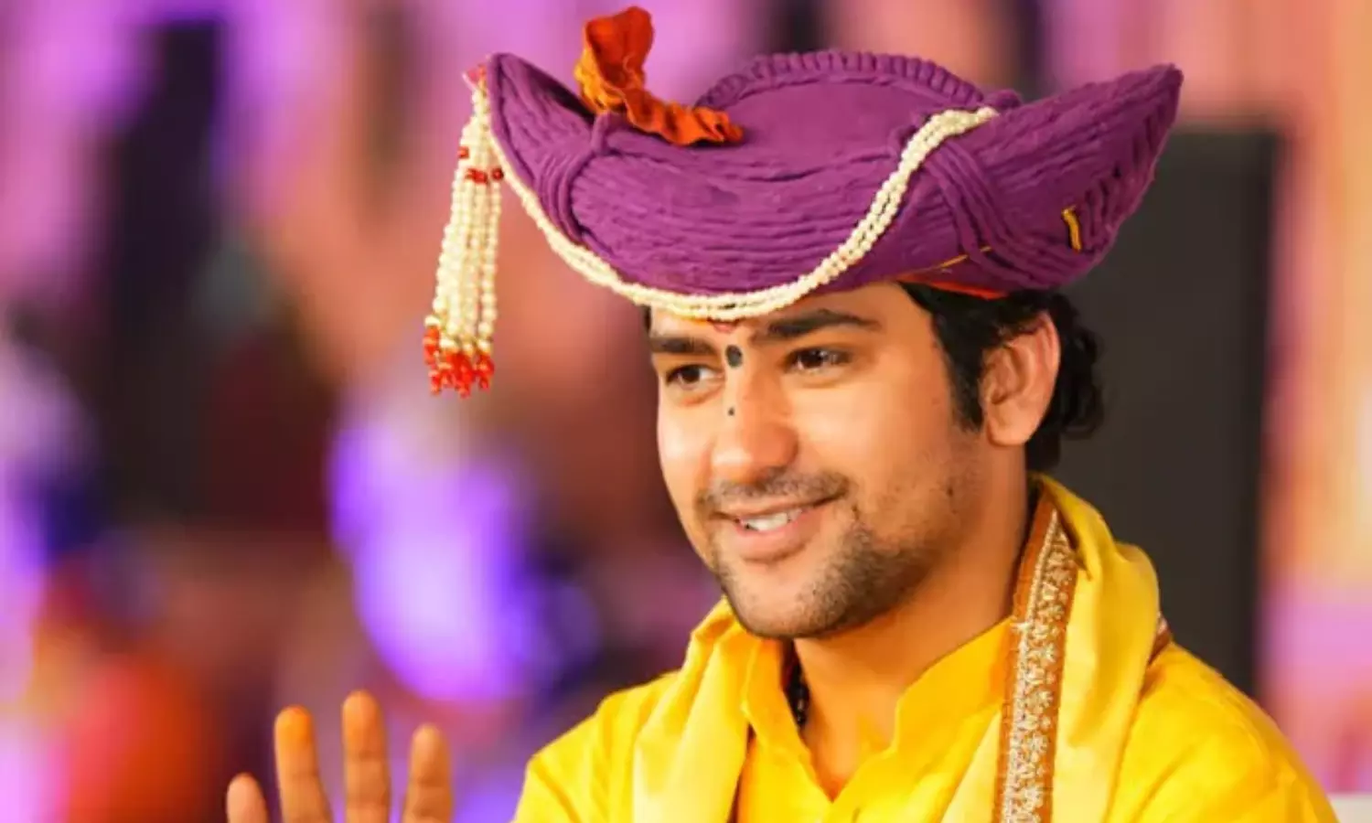 Maha BJP govt approves Y-category security to godman Dhirendra Shastri