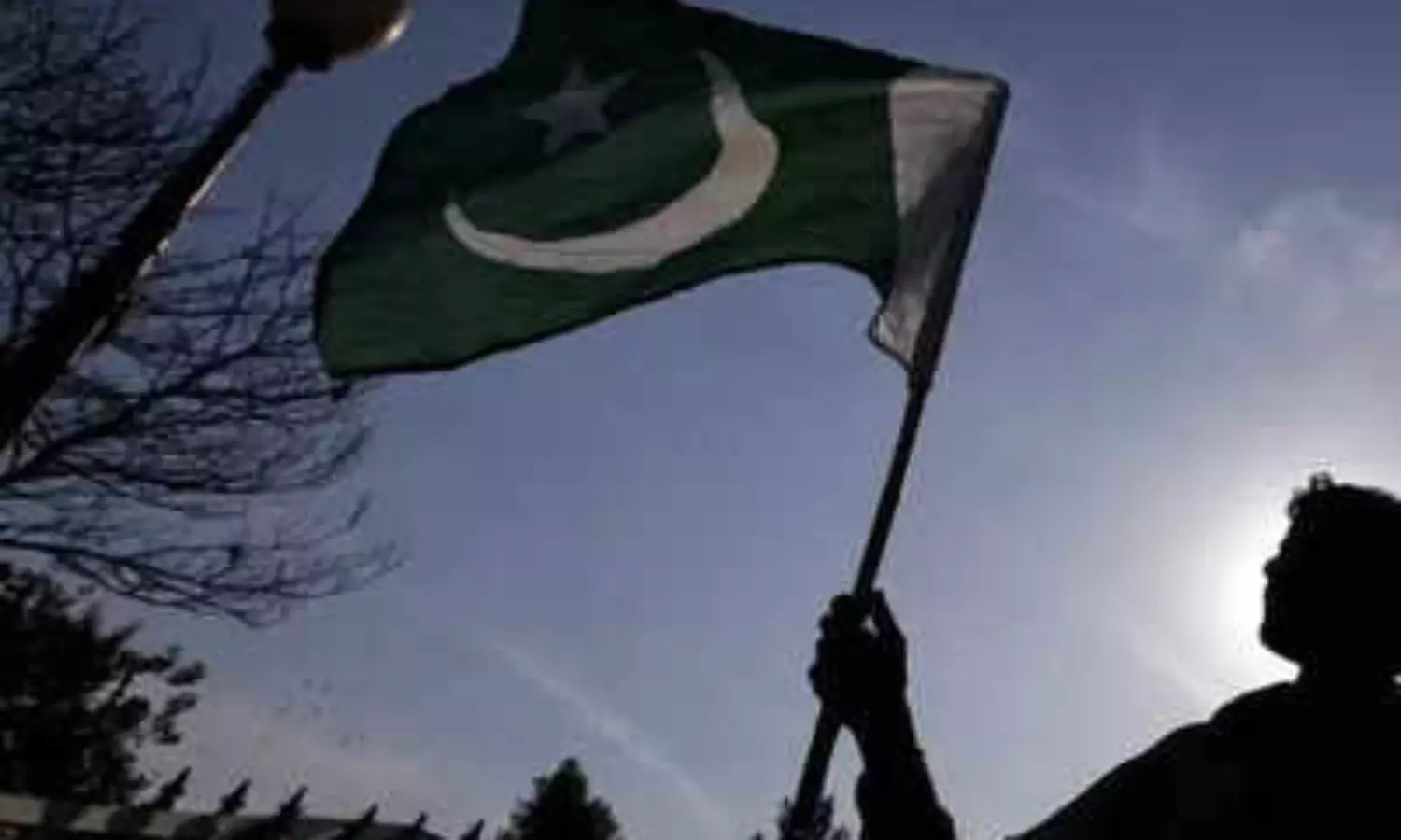 Pakistan aims for no interest under Islamic banking by 2027