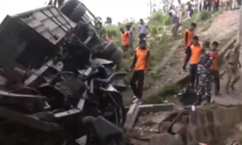 Bus falls off bridge in Jammu killing 8, injuring 20