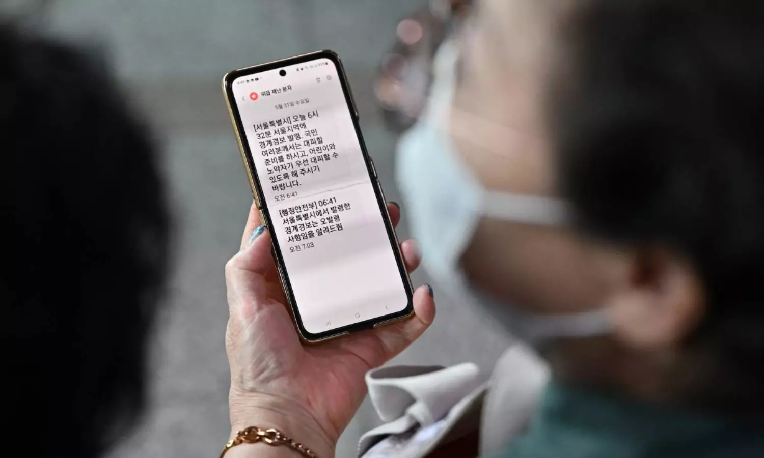 False rocket alert in South Korea causes widespread panic in capital Seoul