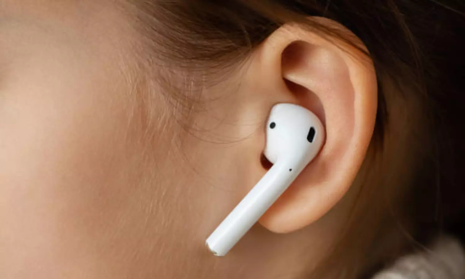 Teenage boys hearing lost due to excessive earphones use; doctors restore it with surgery