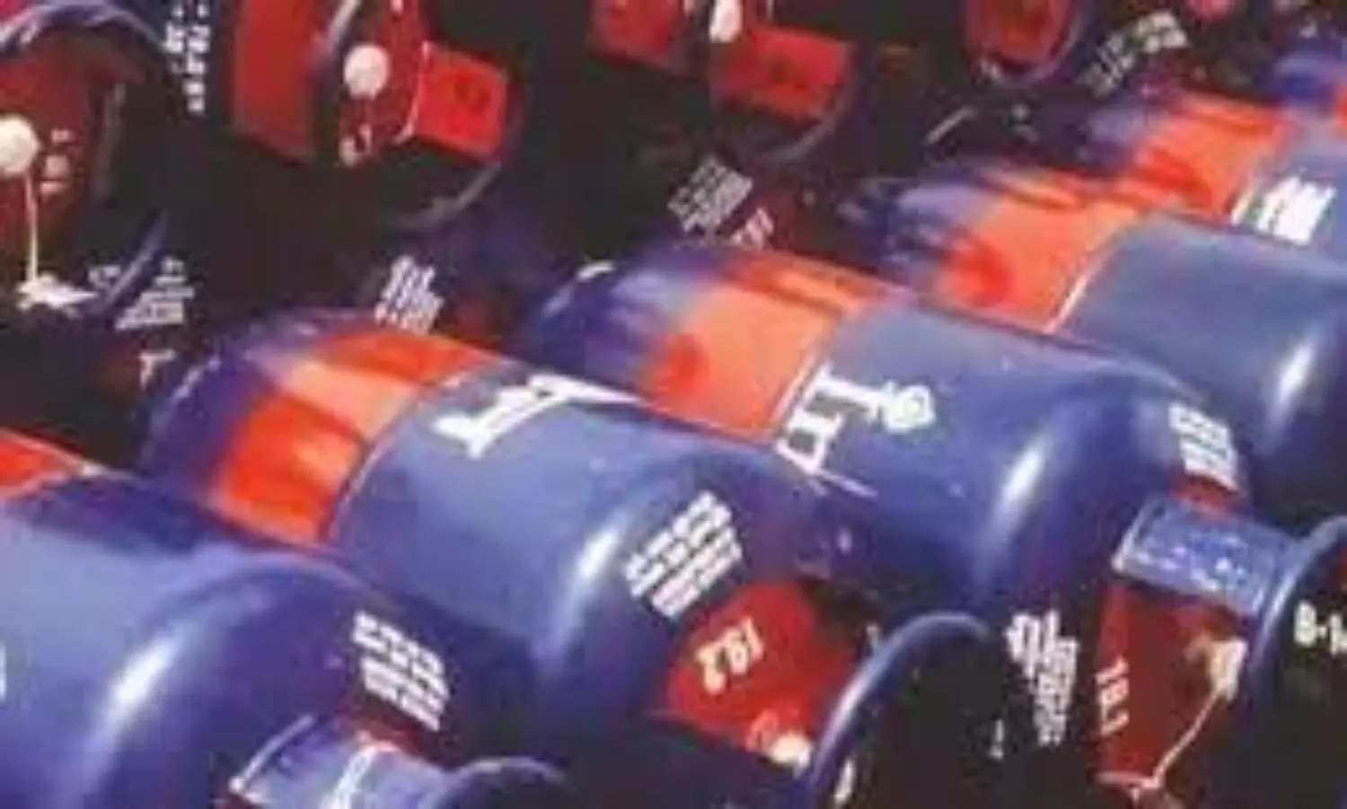 Commercial LPG cylinders rates cut by Rs 83, no change in domestic prices