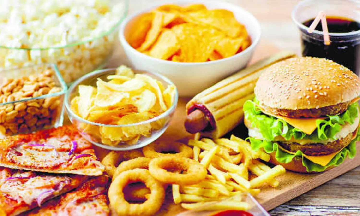 Study shows correlation between reduced sleep quality and eating junk food