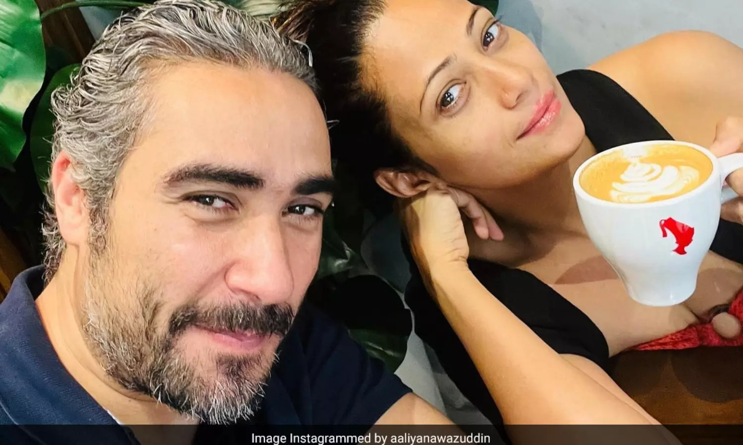 Aaliya, Nawazuddin Siddiquis ex-wife shares pic with friend: "Dont I have the right to be happy"