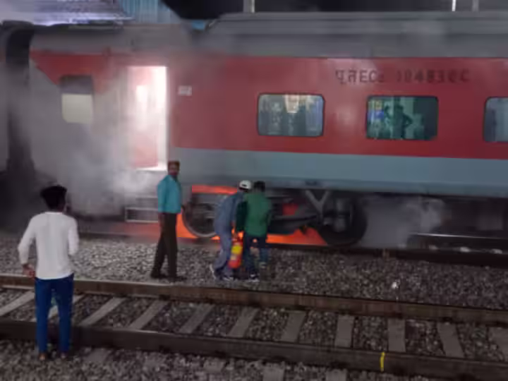 Panic as a fire breaks out on Express train in Odisha: report