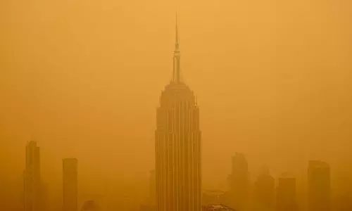 Wildfire in Canada blows to US, NY sets record for air pollution