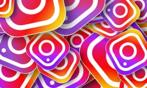 Users react as Instagram suffers major global outage