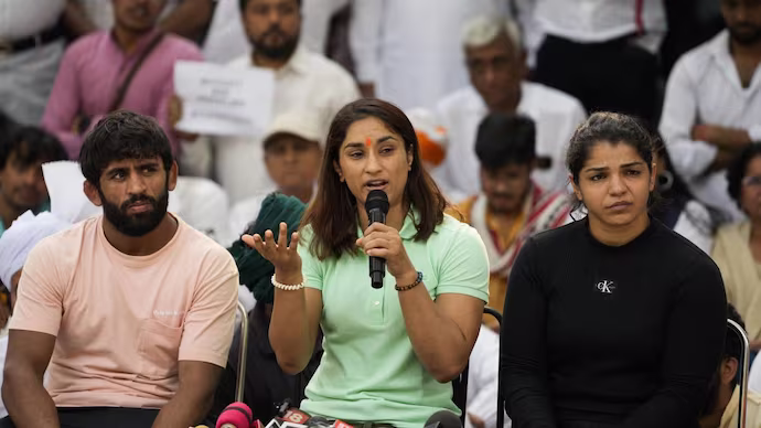 Delhi police asked women wrestlers to give photo, audio, video proof against Brij Bhushan