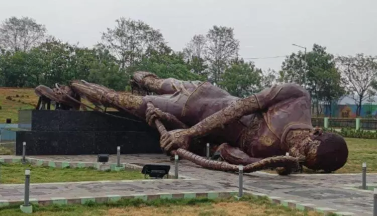40-foot statue erected before Hockey World Cup toppled in Odisha
